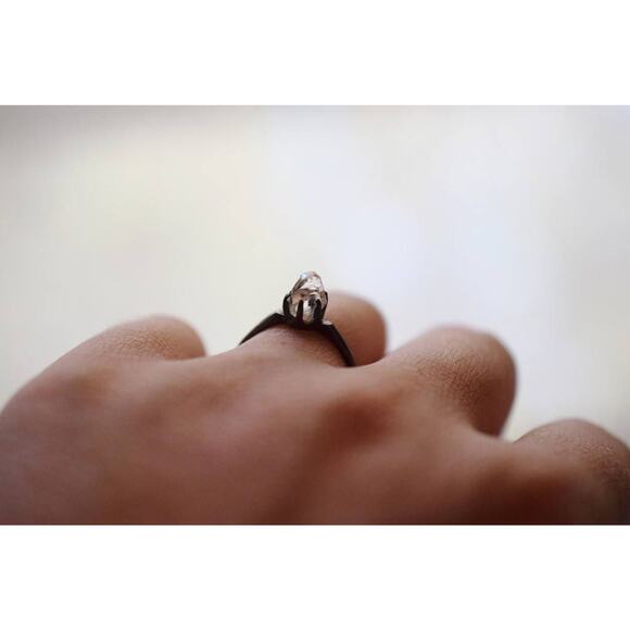 alternative raw diamond engagement ring raw crystal size 4 5 6 7 8 8 9 10 11 12 - Picture 4 of 5